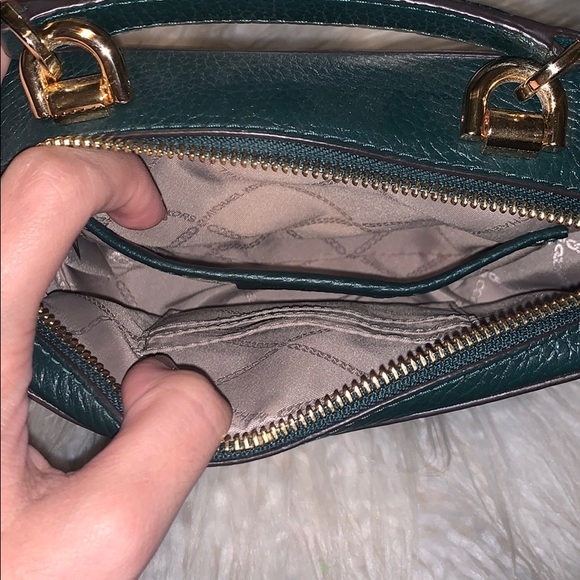 Michael Kors mini purse - Picture 5 of 5